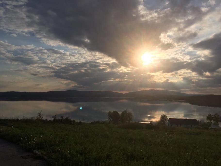 Apartman S Terasou A Vyhledem Na Jezero Lipno Kovarov  Exterior photo